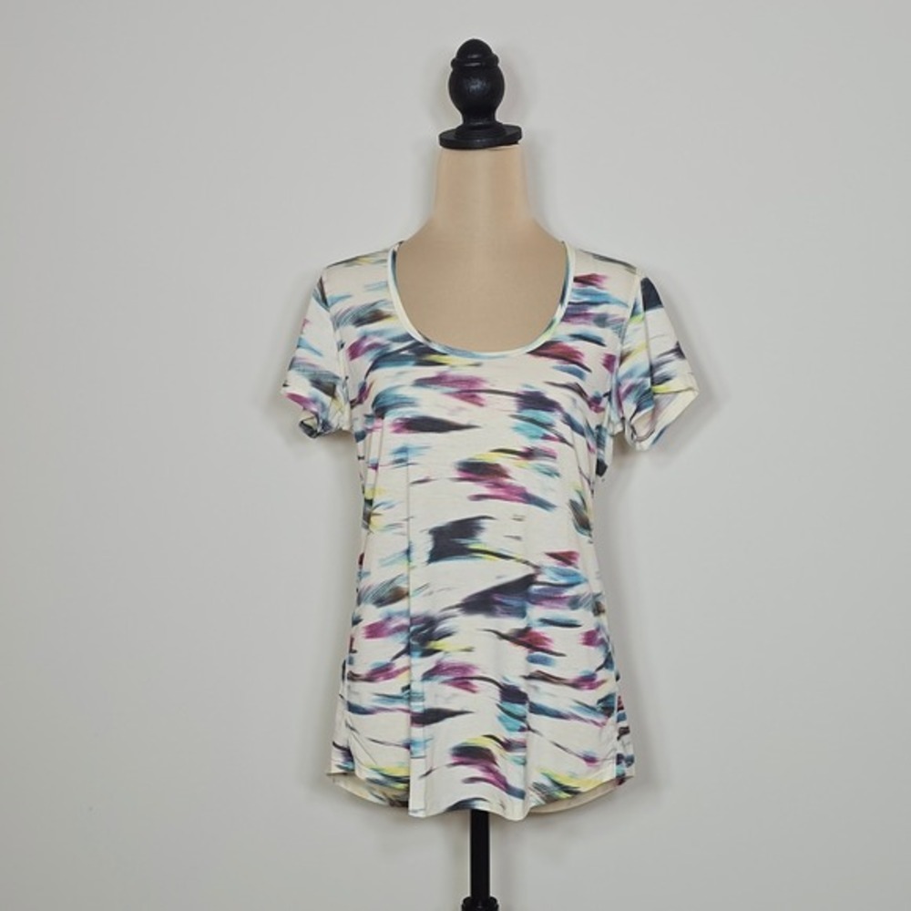Lucy Womens Medium‎ Short Sleeve Athletic Top Abstract Brushstroke Print Cream M